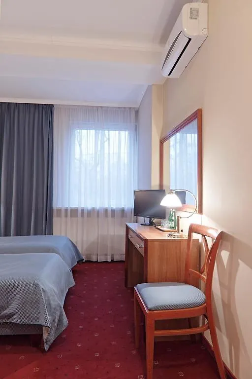 Hotel Gold Poznan 2*,